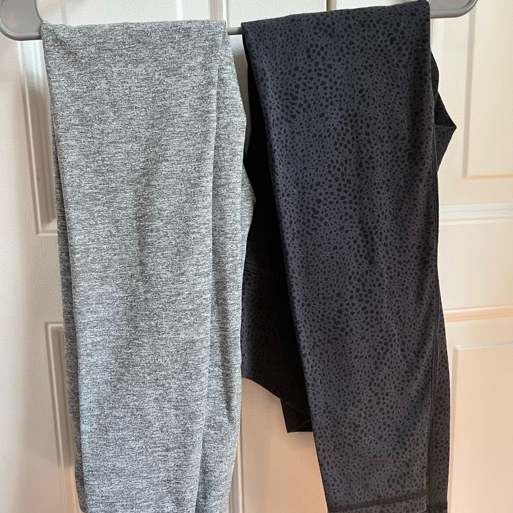 2 pairs of Old Navy leggings